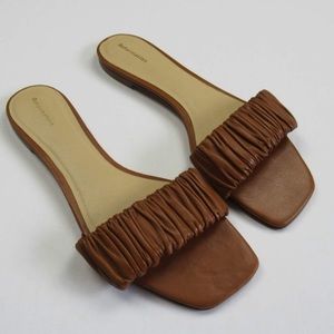 Reformation Marcella Ruched Flat Slide sz 9